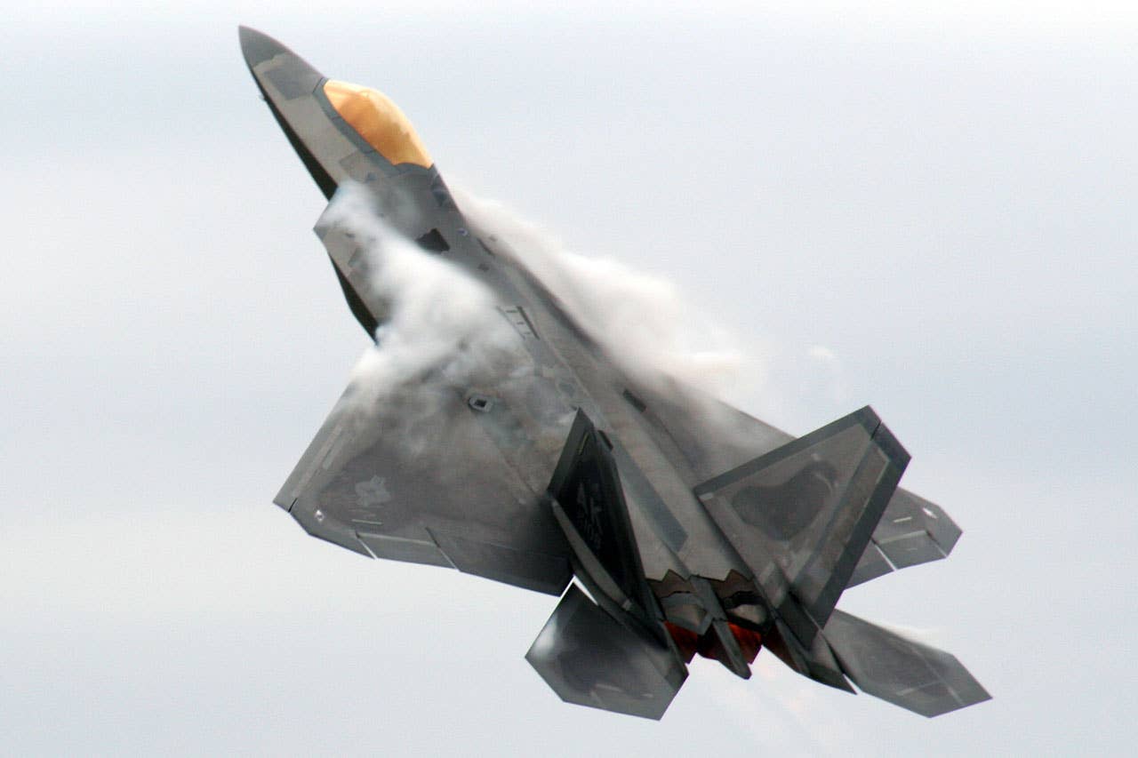 F-22 Raptor - 5 Barriers Aviation Innovators Busted - Plane & Pilot