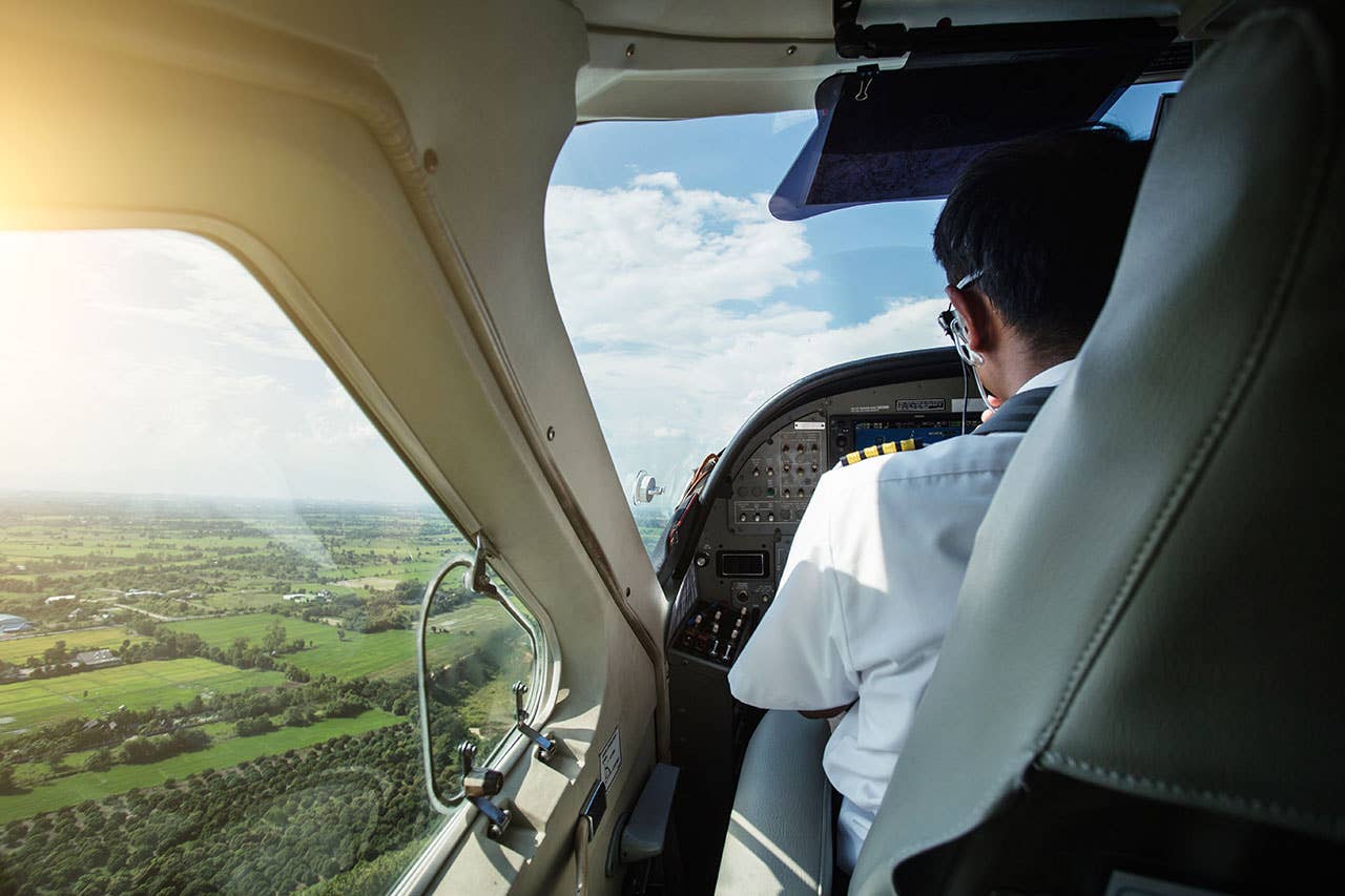 Now Is The Time To Become An Airline Pilot